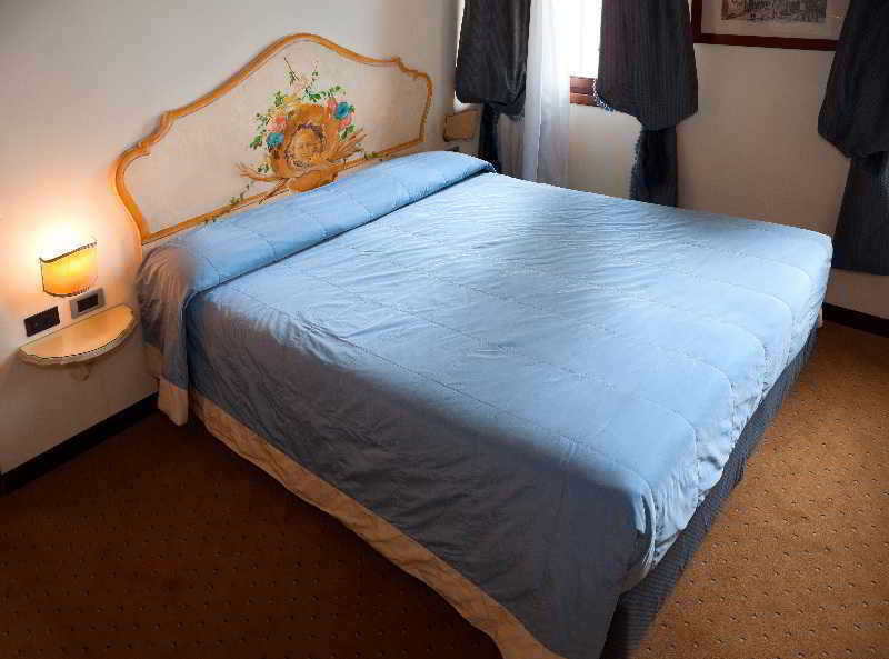 Ai Due Fanali Adults Only Hotel Velence Kültér fotó